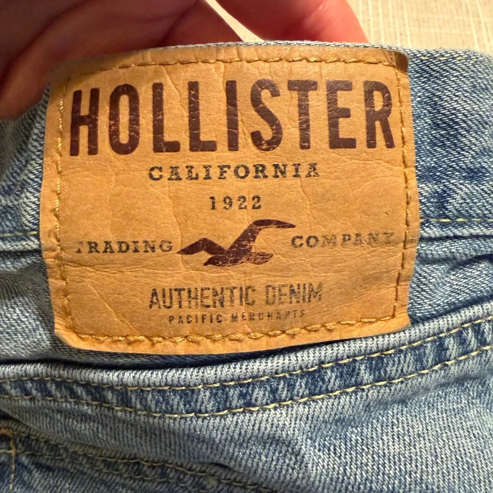 Hollister Mens Straight Leg Authentic Denim Jeans Medium Wash 30x30 Button Fly